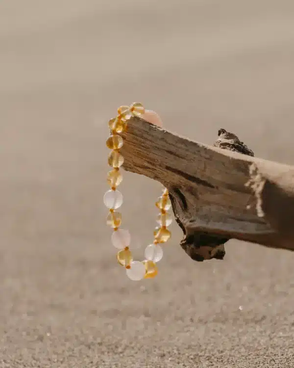 Bracelet d’ambre pour bébé avec perles citron et quartz rose Miijo