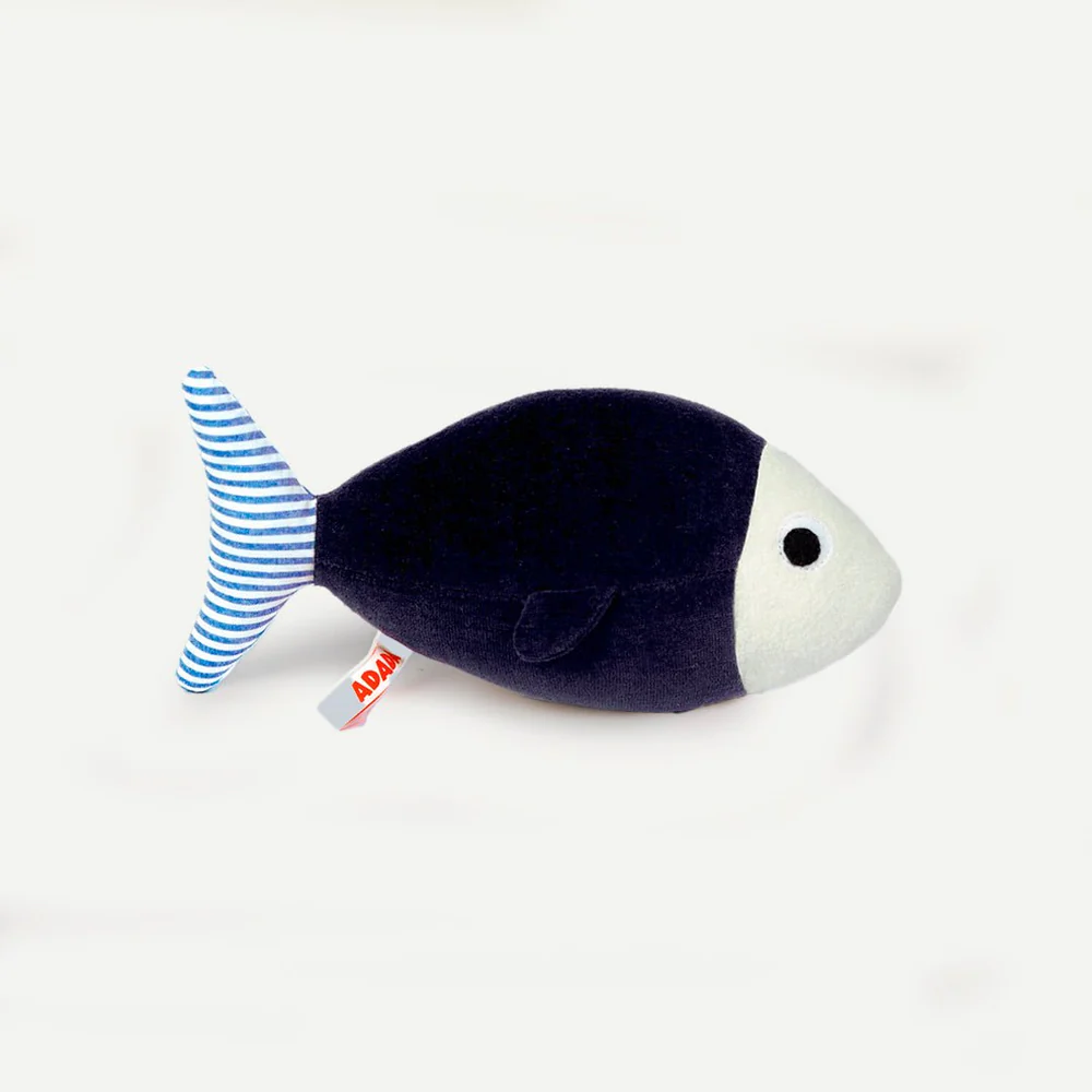 Peluche naissance Elliot le poisson ADADA, forme facile à attraper