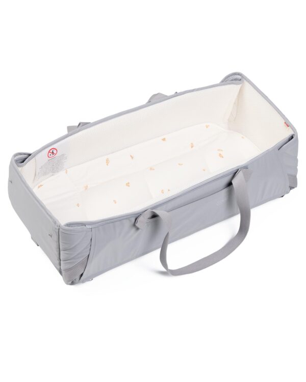 Couffin souple Voksi Carry Me Grey/Cream, intérieur mesh 3D respirant et matelas en coton bio