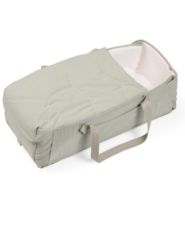 Voksi Carry Me Misty Green Cream avec couverture rabattue, vue 3/4