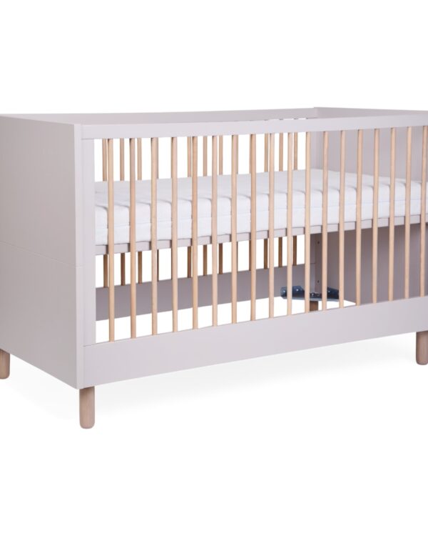 Lit bébé évolutif Childhome Cosy Clay avec matelas gris clair
