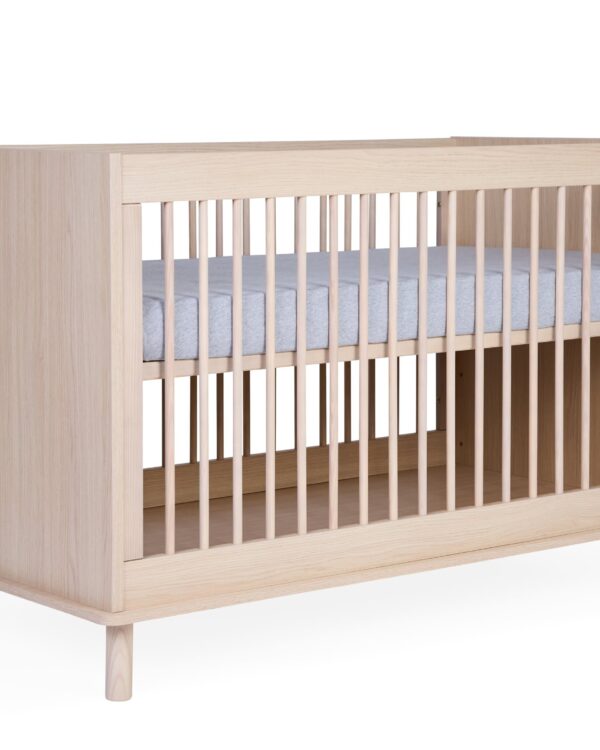 Lit bébé évolutif Childhome Nordica Natural avec matelas gris clair