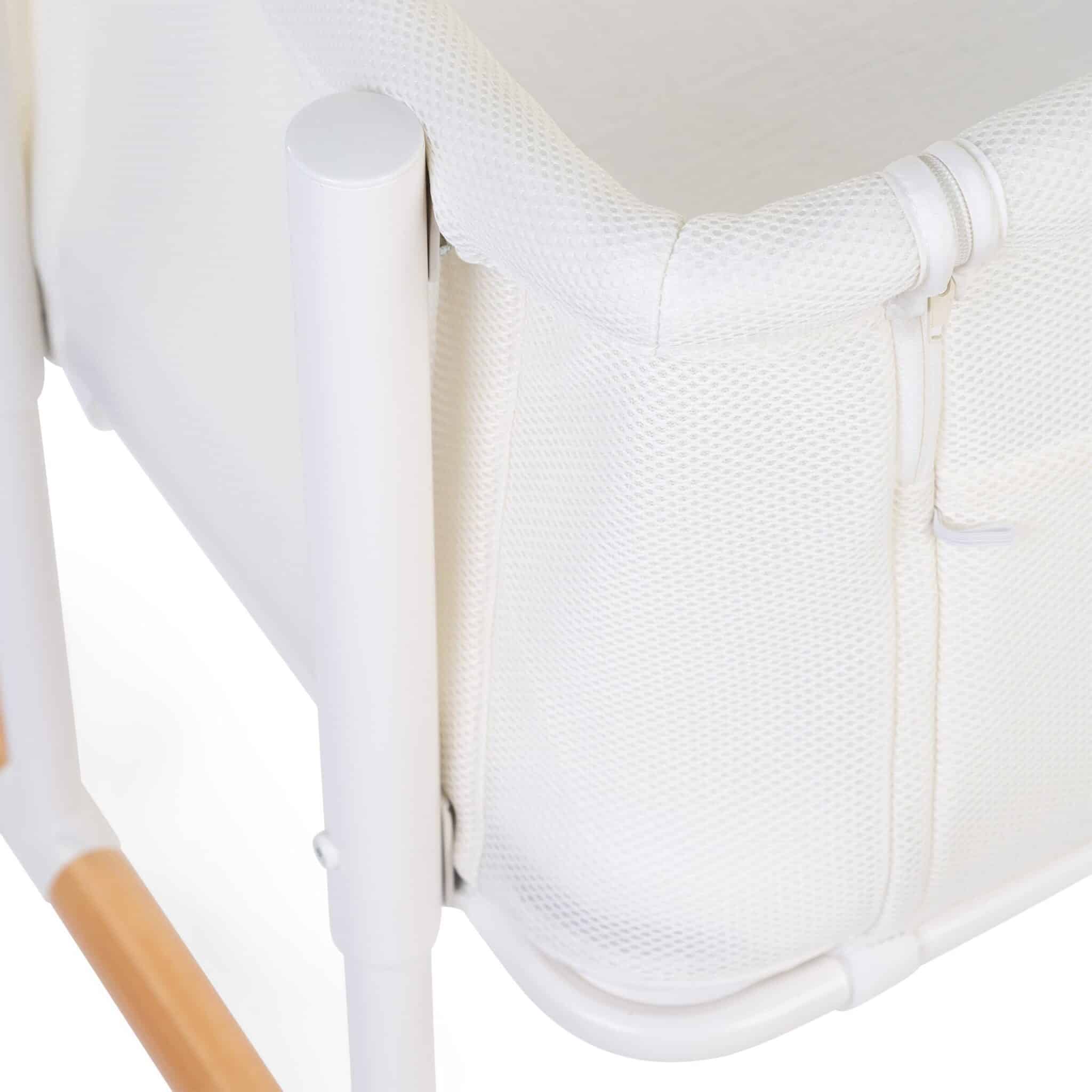 Détail du textile 3D Air Mesh du cododo EVOLUX 2 en 1 Childhome Natural White