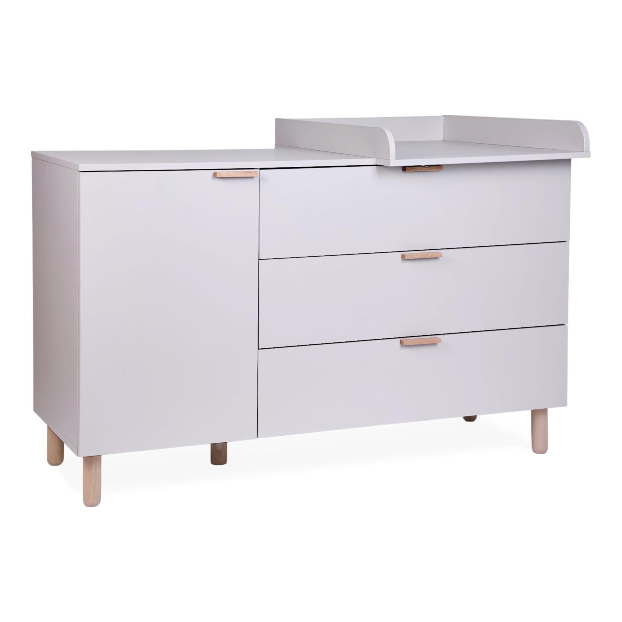 Vue 3/4 de la commode bébé Childhome coloris Clay avec plan à langer amovible