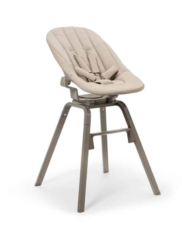 Siège nouveau-né GRACE Elodie Moonshell installé sur la chaise haute évolutive GRACE
